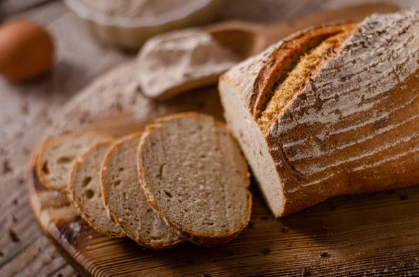 Zelfgebakken karwijbrood — Stockfoto