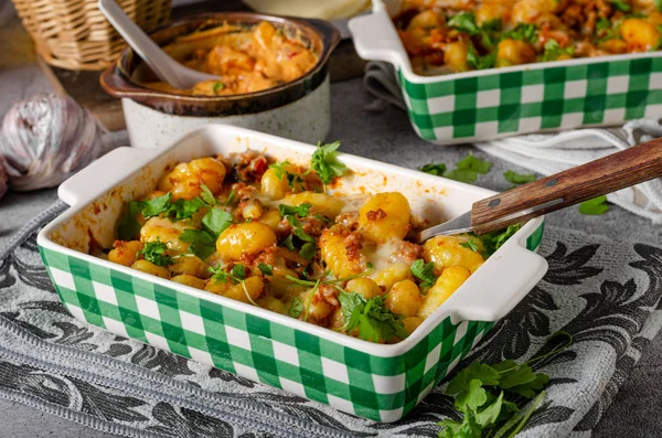 Geraspte gnocchi met kaas — Stockfoto