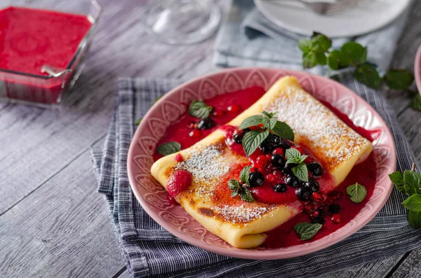 Kaas blintzes crêpes — Stockfoto