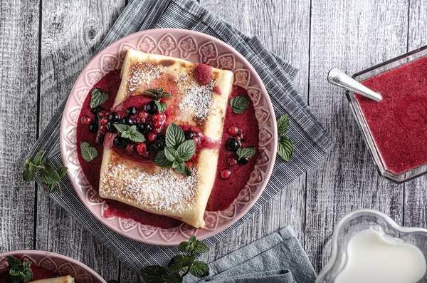 Crepes de queijo blintzes — Fotografia de Stock