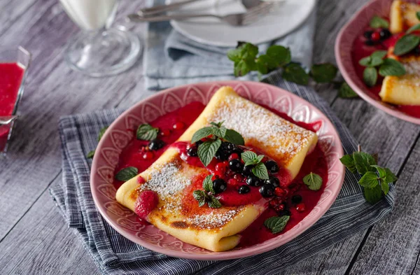 Crepes de queijo blintzes — Fotografia de Stock