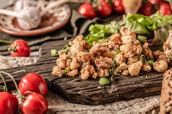 Comida Gorda Deliciosa Porco Torresmos Frito Com Alho — Fotografia de Stock