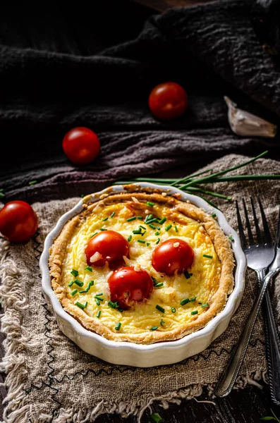 Quiche Queijo Rústico Com Tomate Bio Cocktail — Fotografia de Stock