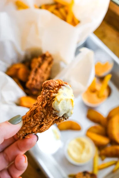 Crispy Juicy Snacks Delicious Sauce Wings Fries Potato Wedges Nuggets — Stock Photo, Image