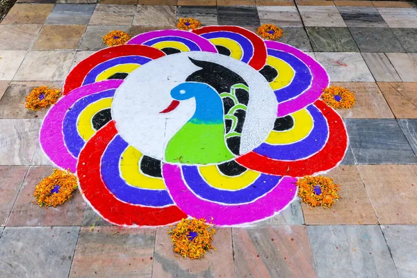 Rangoli Indiaans Rangoli Beeld Met Mooie Heldere Kleuren Pauw Rangoli — Stockfoto