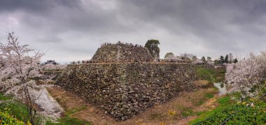 Yamato Koriyama kale ana tutun Harabeleri