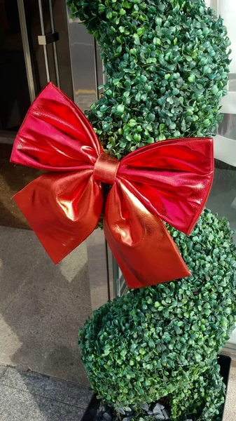 büyük kırmızı yay