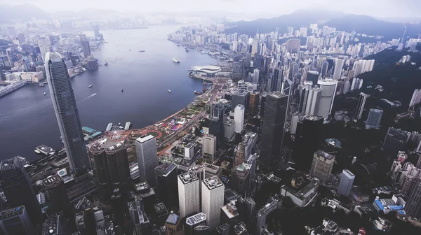 Photo aérienne d'un drone volant d'un Hong Kong — Photo