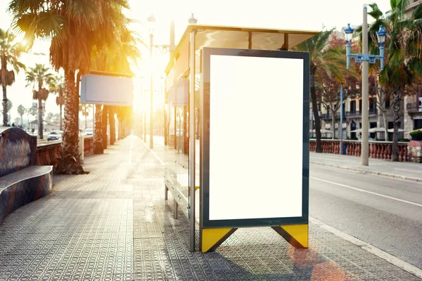 Пустой рекламный щит с местом для копирования — стоковое фото