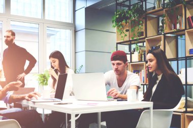  Yaratıcı iş arkadaşlarınızla bilgi arama