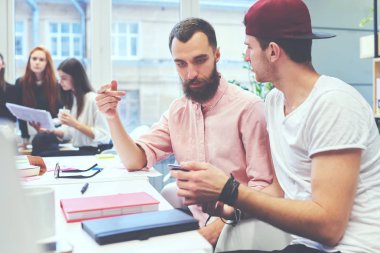 Yer coworking yılında iş arkadaşları