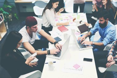 Beyin fırtınası genç yaratıcı serbest meslek 