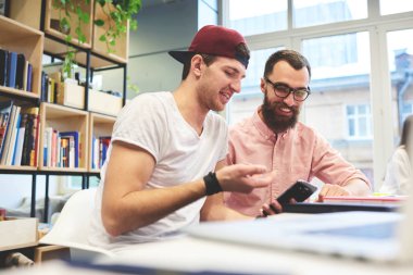 Beyin fırtınası genç yaratıcı serbest meslek 