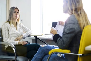 İki genç güzel serbest