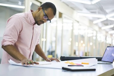 Adam oluşturma modeli iç