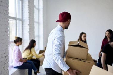 Meslektaşları molası