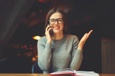 Smartphone iletişim iş kadın  