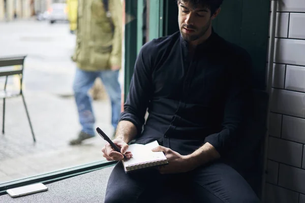 Image of pondering journalist — Stock Photo, Image