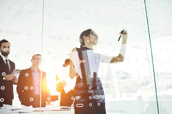 Equipo profesional trabajando a bordo — Foto de Stock