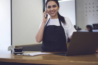 Arama hizmeti bankacılık kadın İdari İşler Müdürü