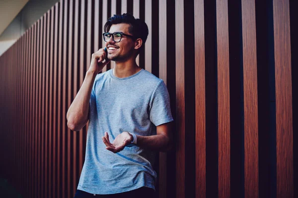 Emotional Handsome Hipster Guy Eyewear Discussing Ideas Mobile Conversation — Stock Photo, Image