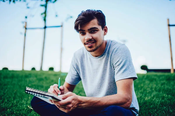 Portrait Talented Male Artist Drawing Sketch Notepad Enjoying Work Outdoors — Stock Photo, Image