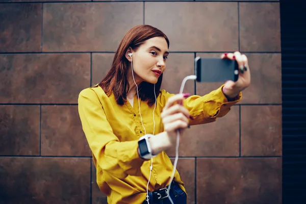Beautiful Female Student Posing While Making Selfie Modern Cellphone Connected — Stock Photo, Image