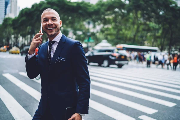 Handsome Cheerful Manager Walking Office Crossing Street Talking Phone Good — Stock Photo, Image
