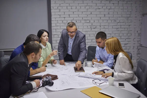 Besättningen Professionella Arkitekter Medlemmar Dream Team Arbetar Tillsammans Gemensamma Affärsprojekt — Stockfoto