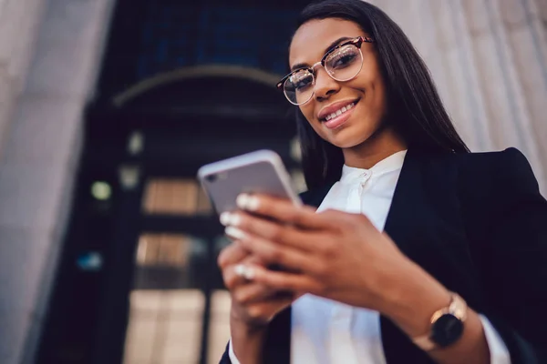 Portrait Smiling Prosperous Female Economist Transfer Money Online Banking Application — Stock Photo, Image