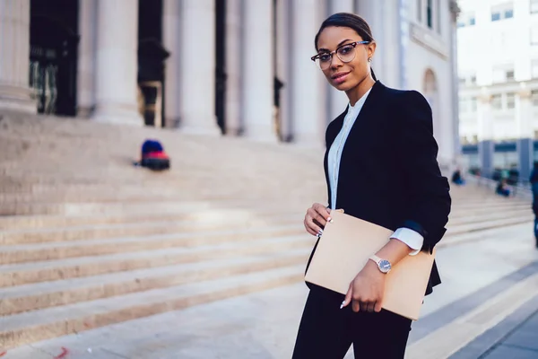 Half Length Portrait Female African American Executive Manager Formal Elegant — Stock Photo, Image