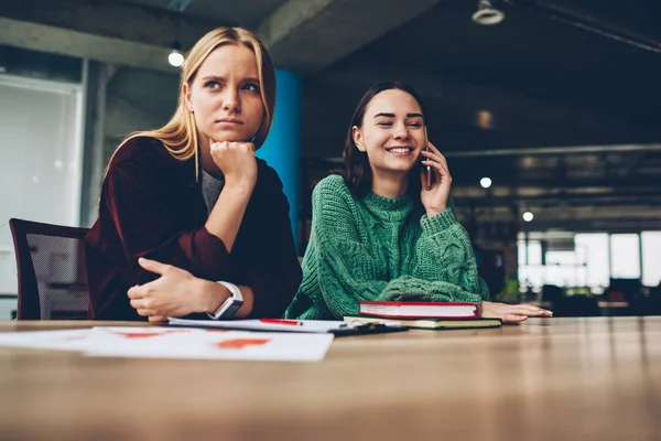 Frustrated Blonde Young Woman Thinking Problems Looking Away While Cheerful — Stock Photo, Image