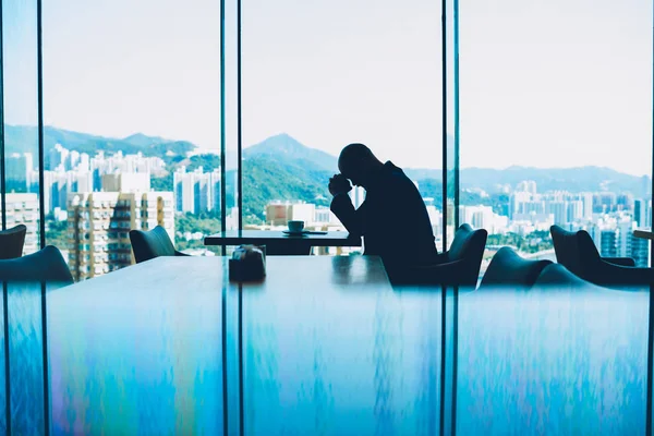 Deprimido Masculino Orgulhoso Ceo Cansado Dia Trabalho Duro Projeto Negócios — Fotografia de Stock