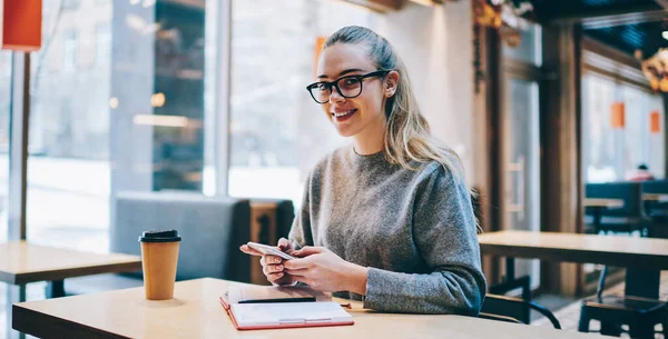 Portrait Cheerful Female Blogger Eyewear Vision Correction Smiling Camera While — Stock Photo, Image