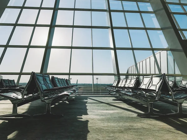 Könnyű Várótér Repülőtér Nagy Ablakkal — Stock Fotó