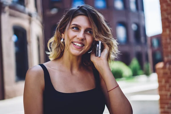 Happy Joyful Hipster Girl Calling Friend Old Smartphone Gadget Holding — Stock Photo, Image
