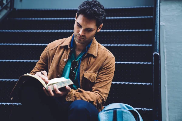 Handsome Concentrated Busy Male Casual Clothes Looking While Finding Information — Stock Photo, Image