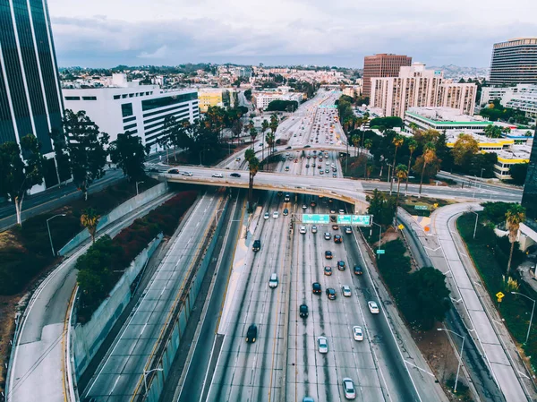 Vista Aérea Paisagem Cidade Com Auto Estrada Autobahn Metrópole Vista — Fotografia de Stock