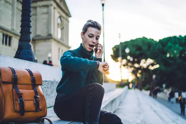 Astonished Hipster Girl Casual Wear Sitting City Urban Setting Checking — Stock Photo, Image