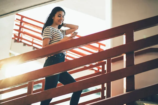 Smiling Female Blogger Climbing Outdoors Stairs Enjoyed Online Communication Social — Stok Foto