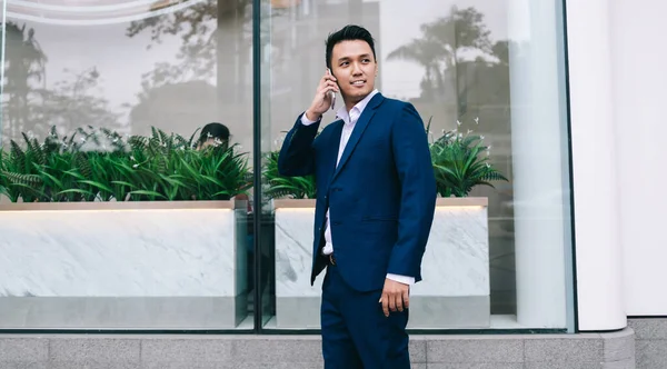 Side View Asian Young Male Employee Business Suit Glass Fence — Stock Photo, Image