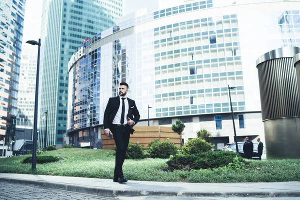 Confident Young Male Black Suit Notepad Mobile Walking Meeting Partner — Stock Photo, Image