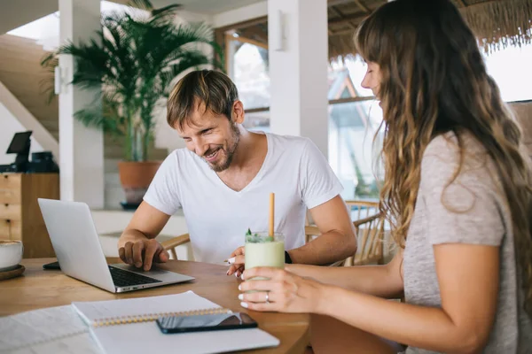 Young Millennials Sitting Table Woman Having Break Study Refreshing Drink — Stock Photo, Image