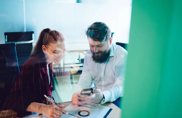 Young Woman Bearded Man Formal Wear Sitting Table Glass Modern — Stock Photo, Image