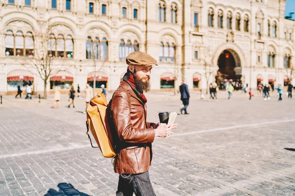 Side View Stylish Male Tourist Backpack Enjoying City Tour While — Stock Photo, Image