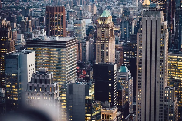 Vue Aérienne Différents Gratte Ciel Manhattan Avec Des Fenêtres Éclairées — Photo