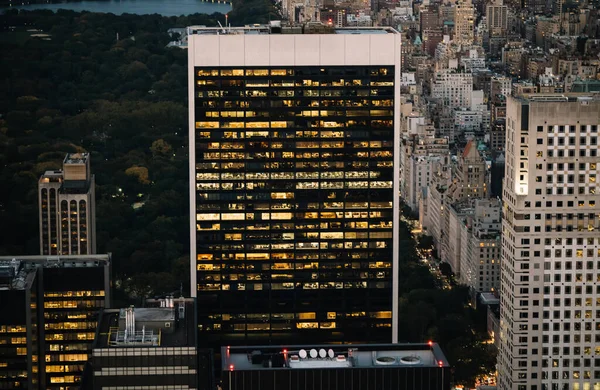 Vista Aérea Vários Edifícios Altos Arranha Céus Manhattan Com Janelas — Fotografia de Stock