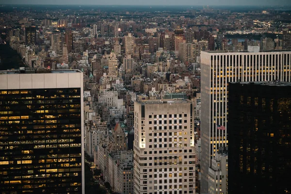 Vista Aérea Vários Edifícios Altos Arranha Céus Manhattan Com Janelas — Fotografia de Stock