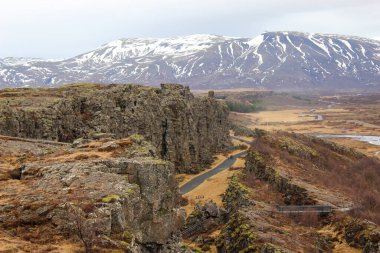 İzlanda 'nın dağlarının güzel manzarası