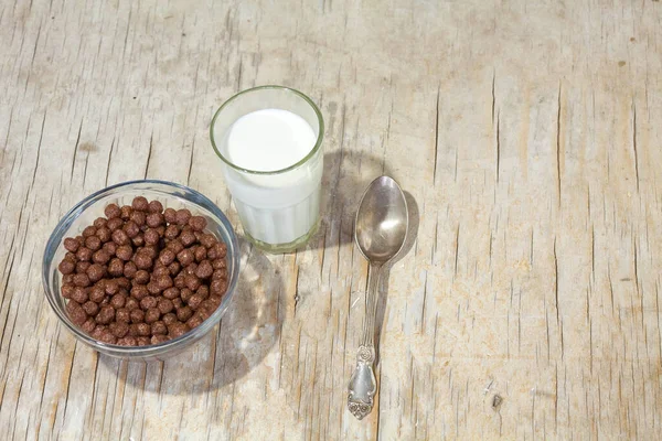 Frühstück Aus Süßem Müsli Mit Milch — Stockfoto